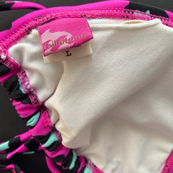 Billabong Bikini Set Cheetah Print (Size L Top) (Size M Bottoms) - Picture 3 of 7